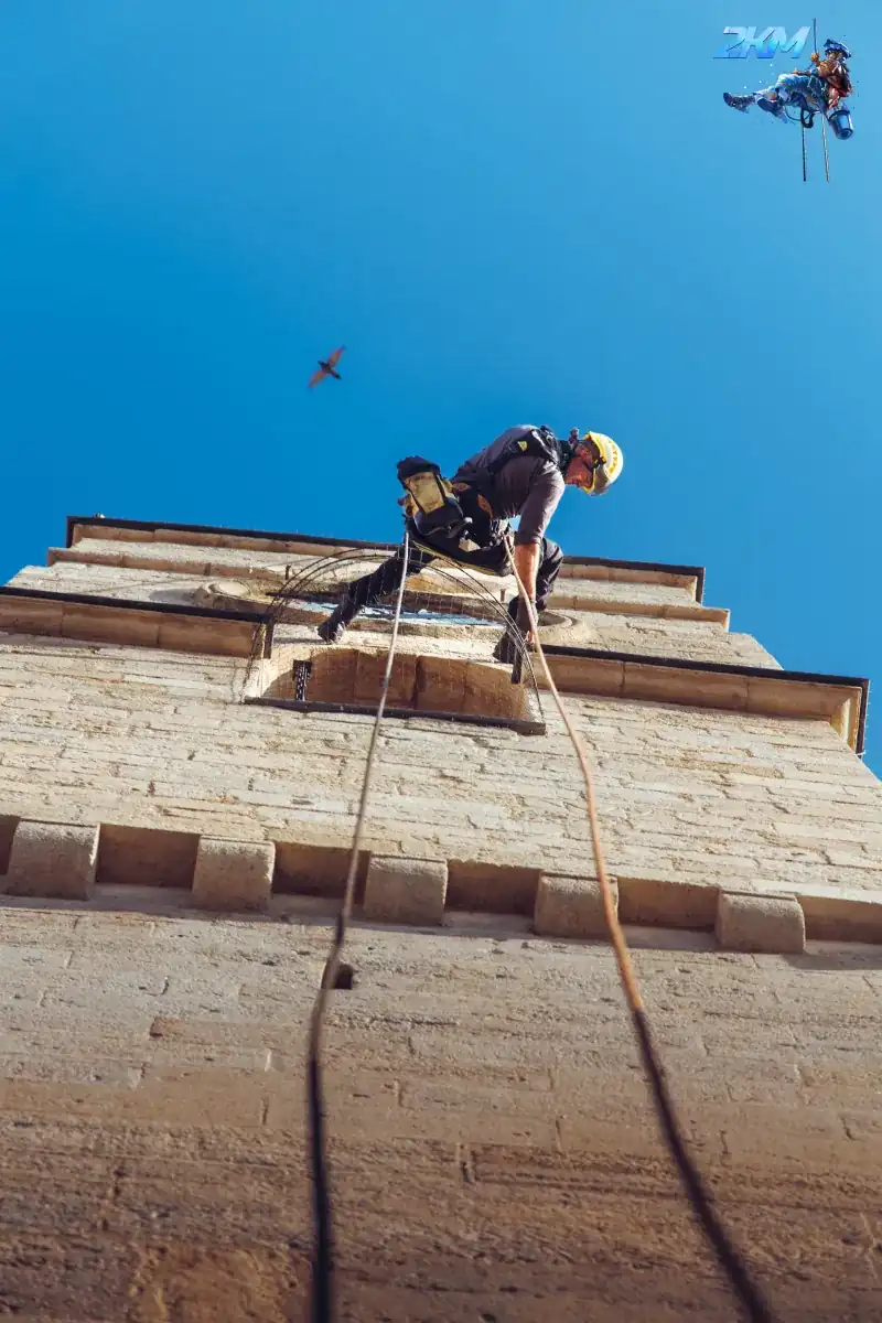 Inspection technique d'ouvrage en hauteur par cordiste 2KM